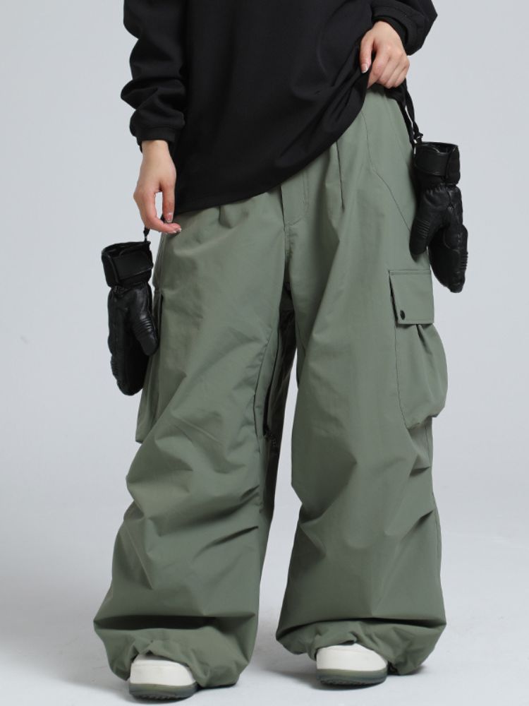 Women's Baggy Cargo Snowboard Pants