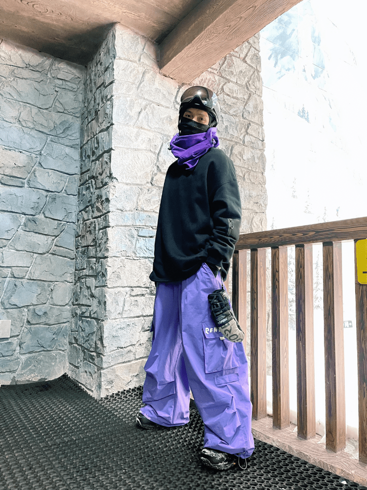 Men's Streetwear Style Cargo Baggy Snow Pants with Wide Legs