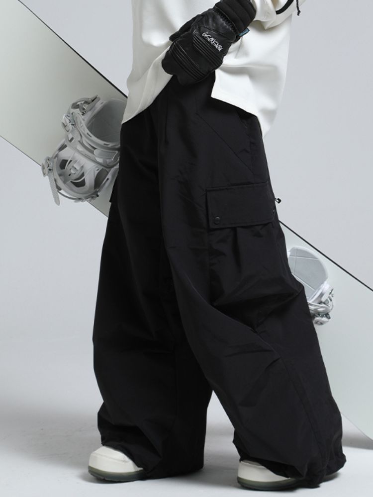 Women's Baggy Cargo Snowboard Pants