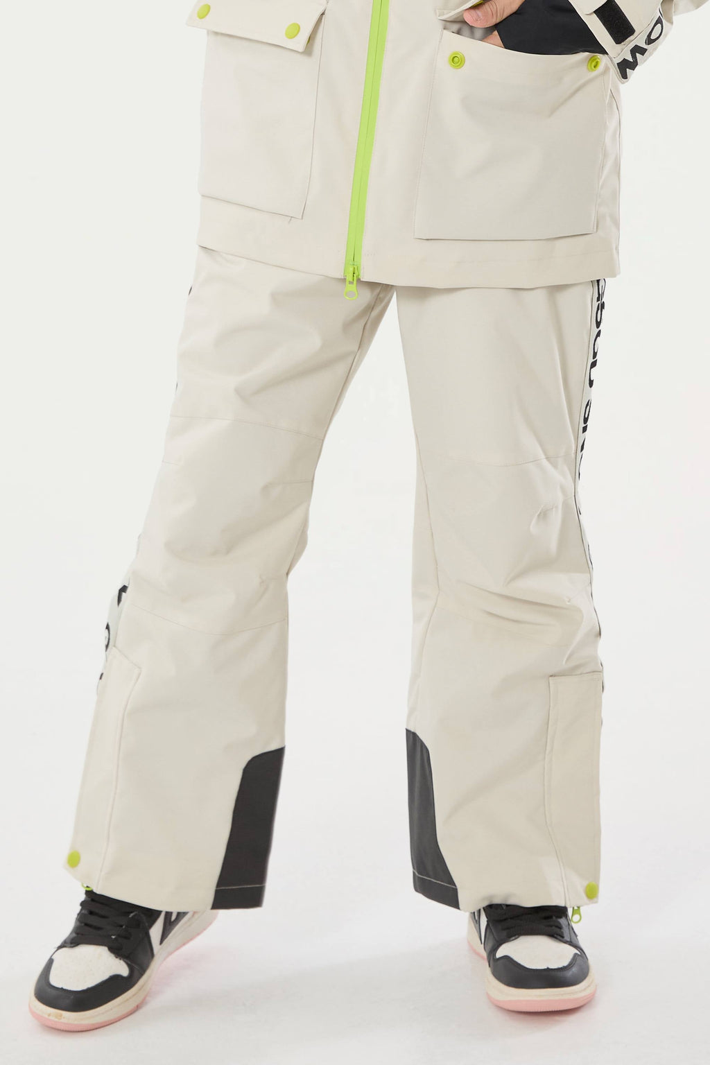 Off White Insulated Ski Pants With Suspenders Snow Pants