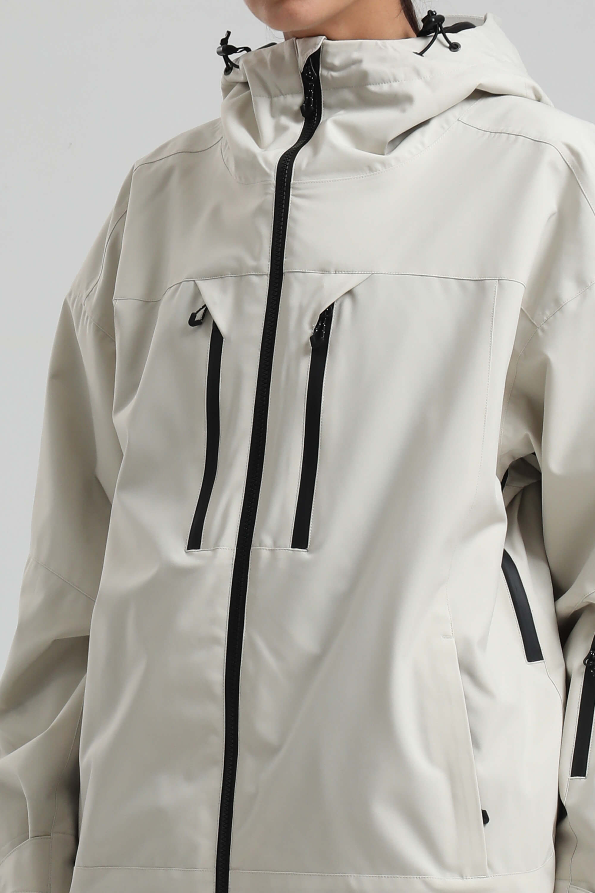 Women's Off White Multi-Pocket Dual-Vent Ski Jacket Waterproof Insulated Snow Jacket