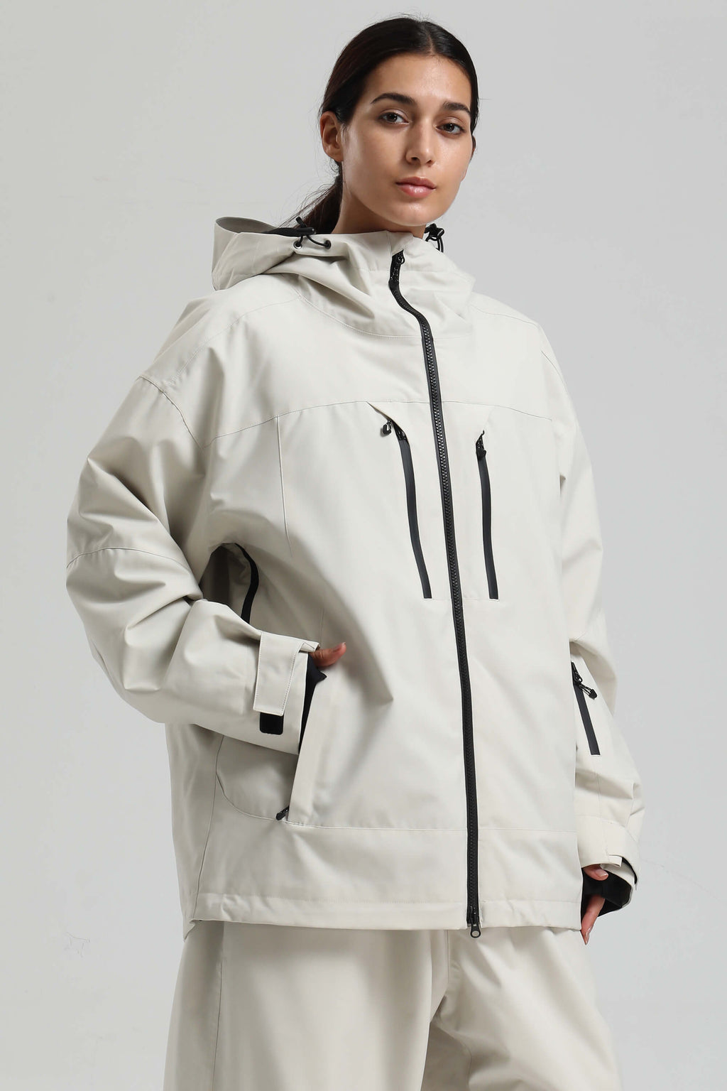 Women's Off White Multi-Pocket Dual-Vent Ski Jacket Waterproof Insulated Snow Jacket