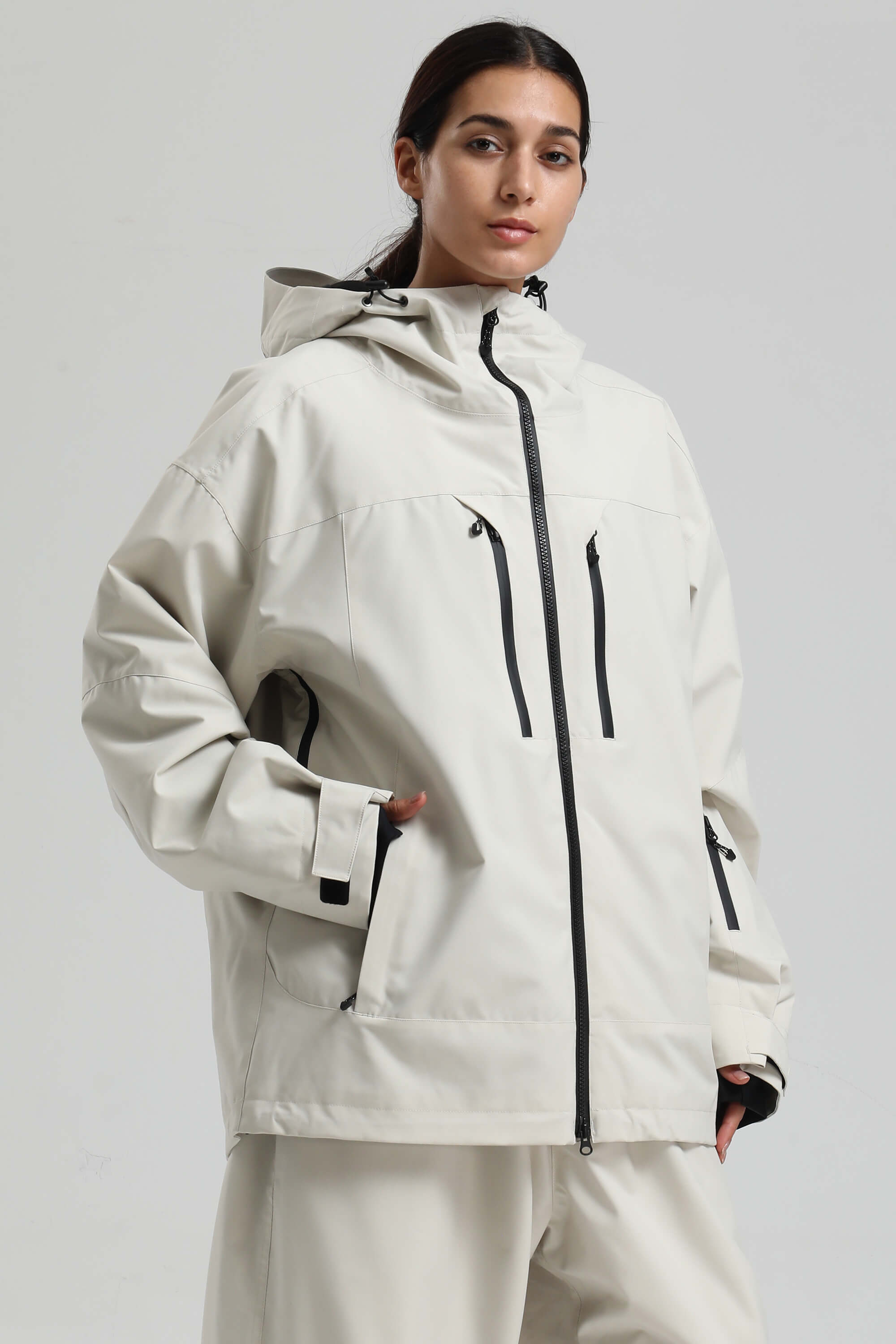 Women's Off White Multi-Pocket Dual-Vent Ski Jacket Waterproof Insulated Snow Jacket