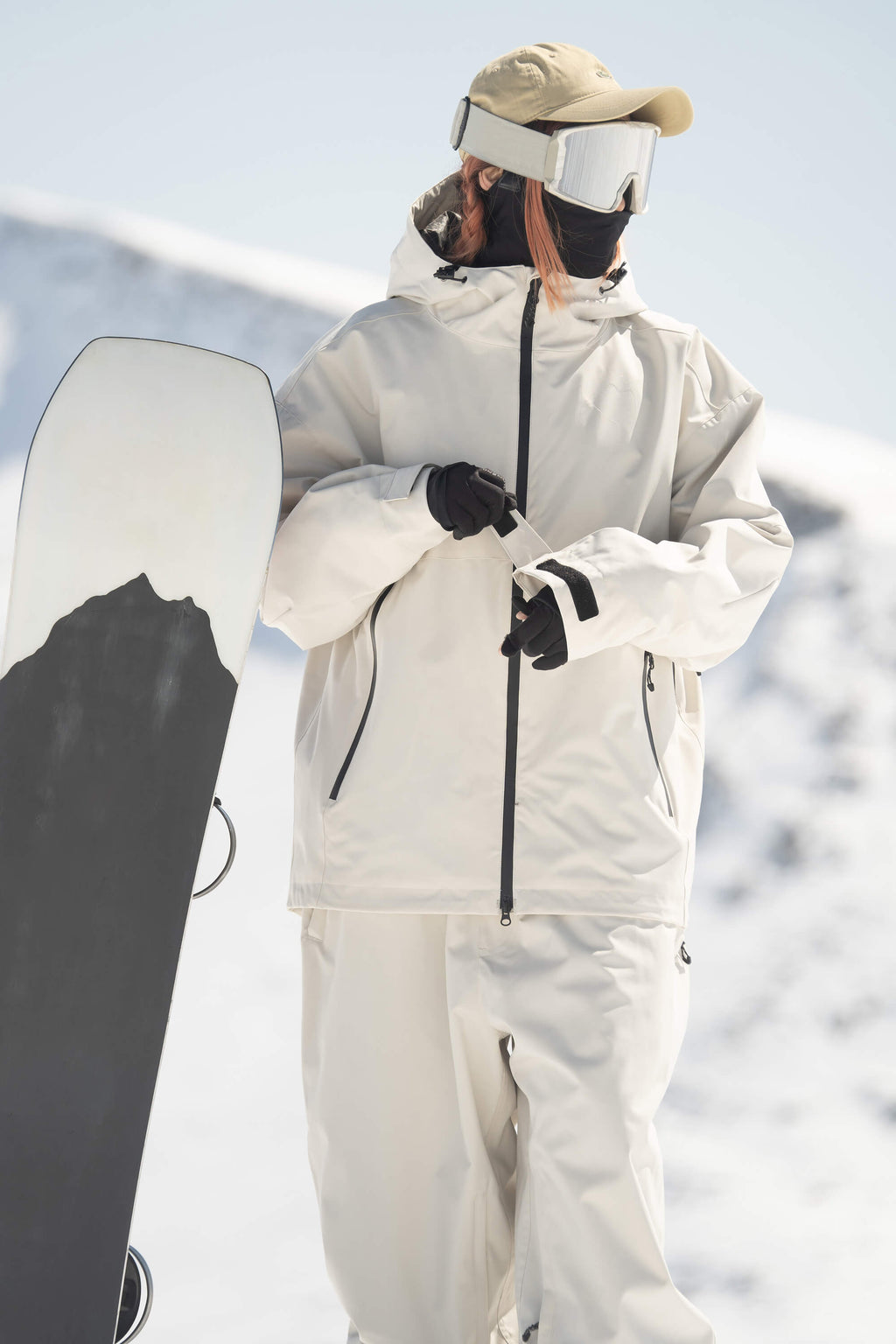 Women's Coffee Fully-Sealed Dual-Vent Ski Jacket Minimalist Insulated Snow Jacket