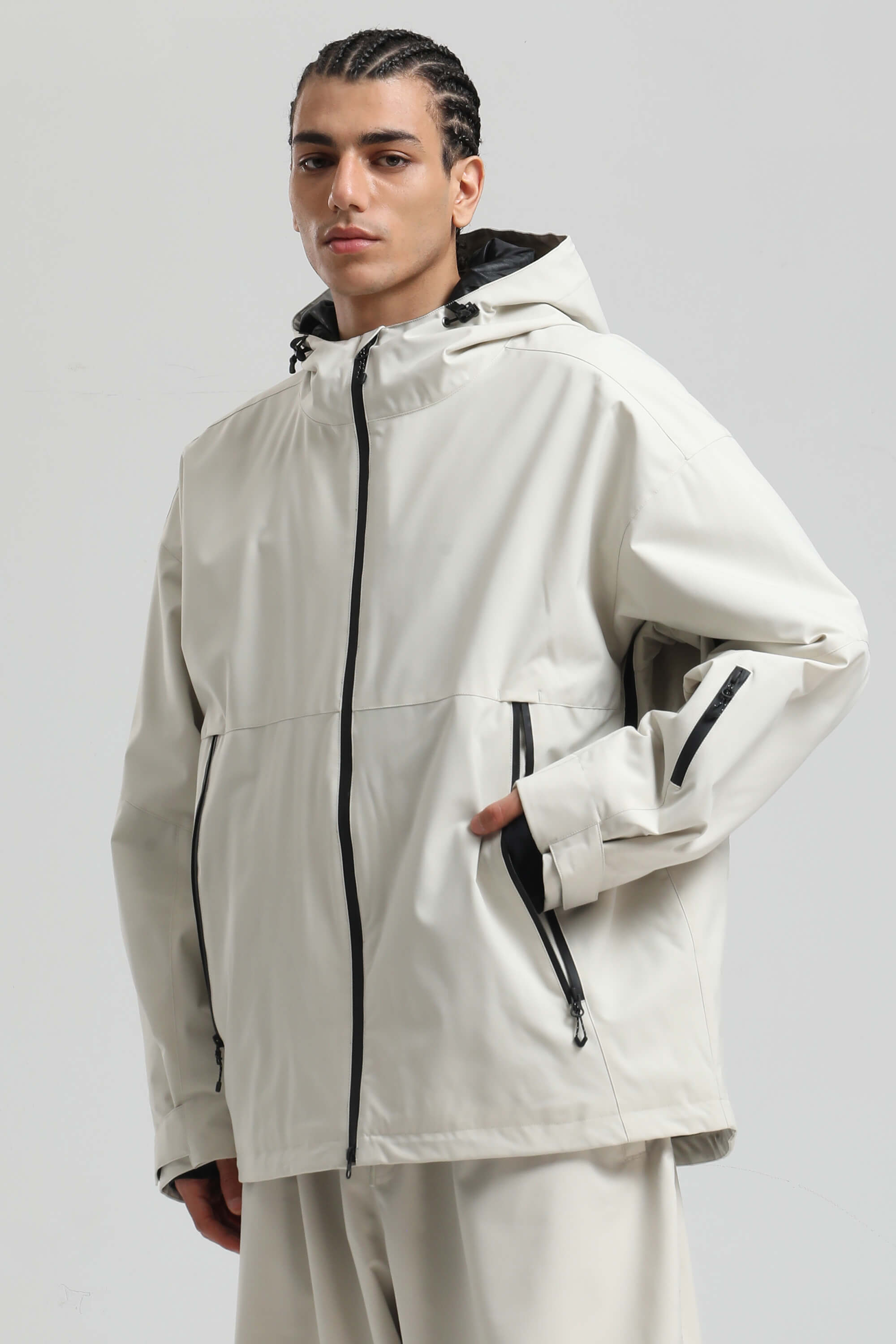 Men's Off White Fully-Sealed Dual-Vent Ski Jacket Minimalist Insulated Snow Jacket