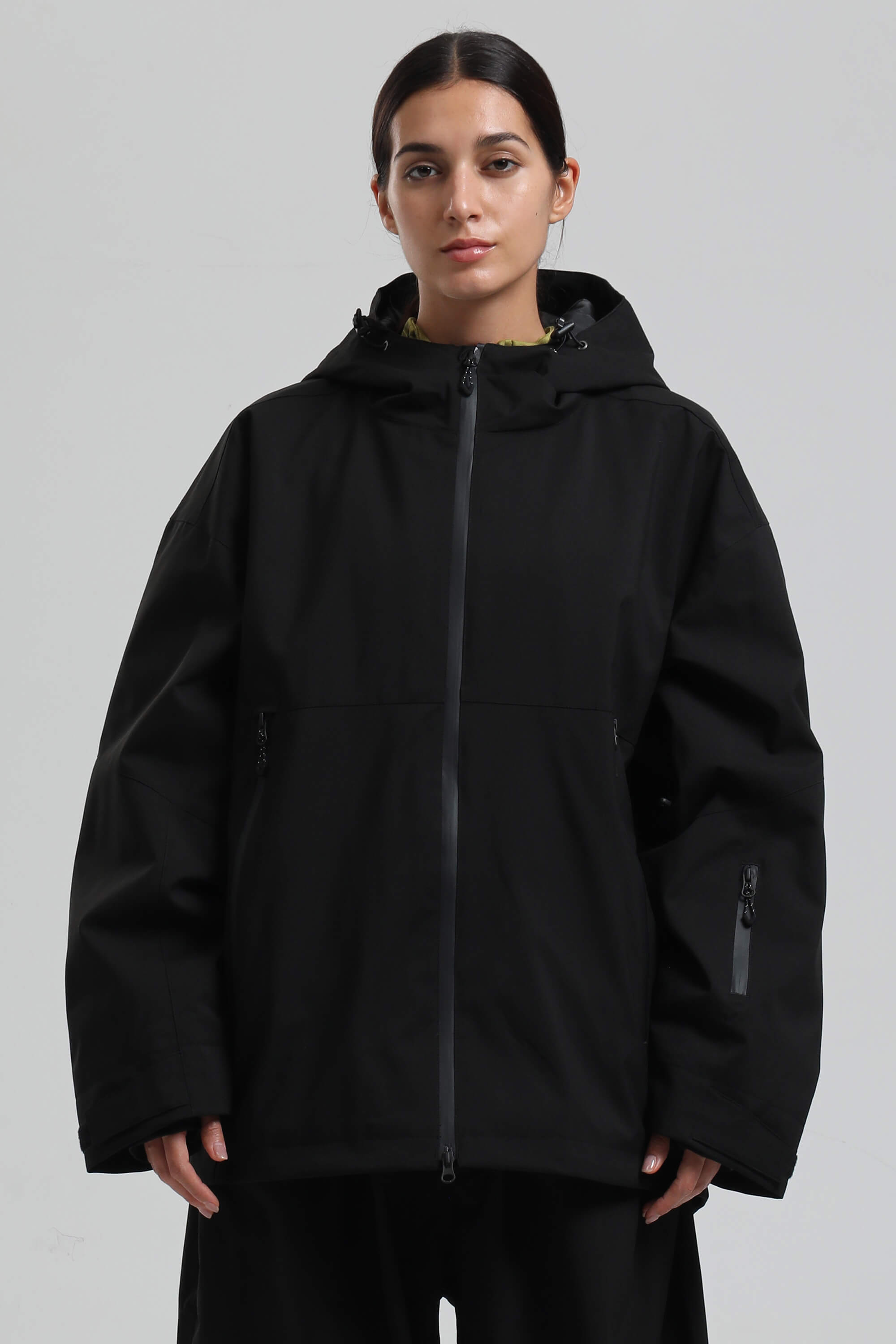 Women's Black Fully-Sealed Dual-Vent Ski Jacket Minimalist Insulated Snow Jacket