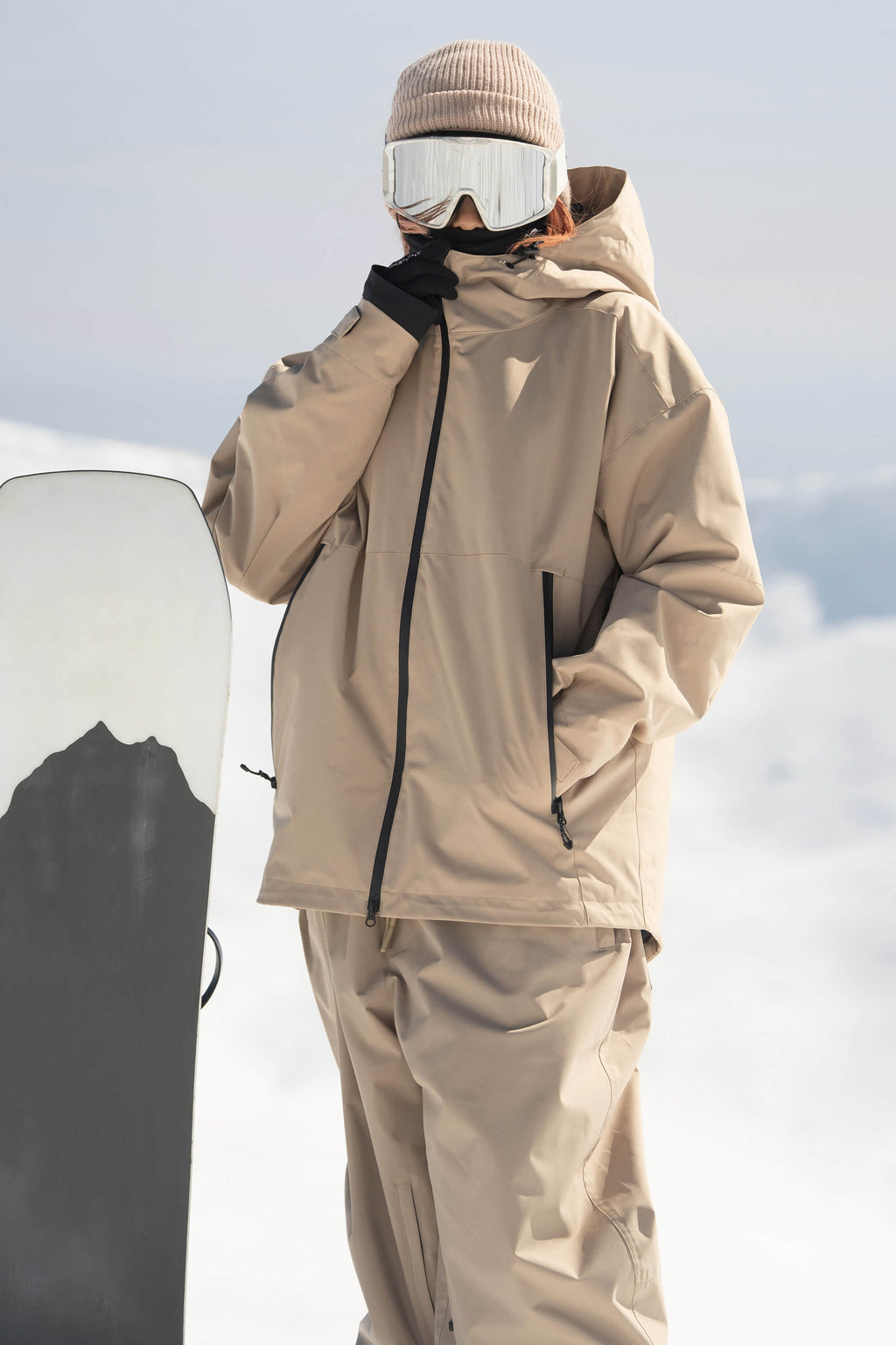 Women's Khaki Fully-Sealed Dual-Vent Ski Jacket Minimalist Insulated Snow Jacket