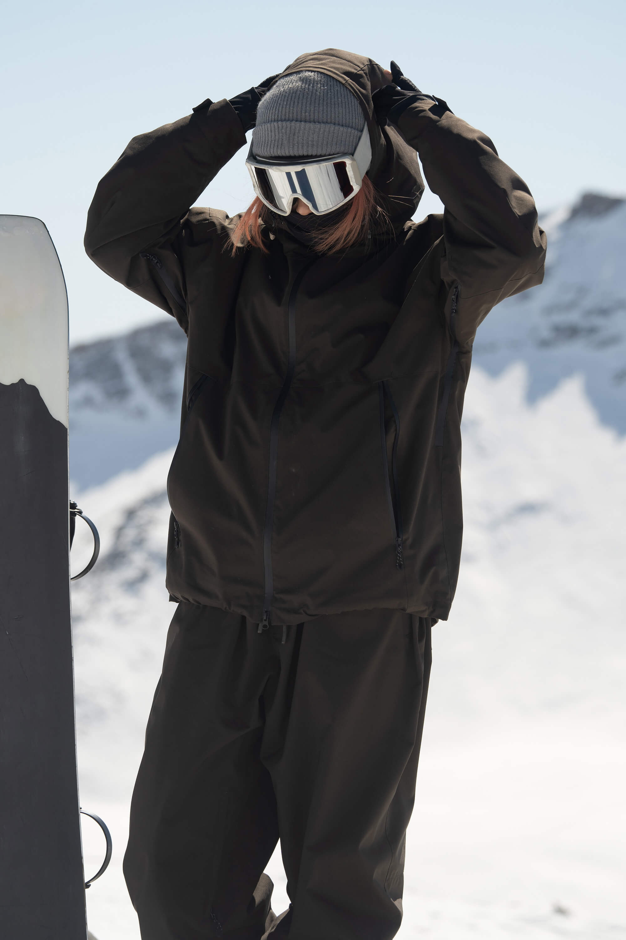 Women's Khaki Fully-Sealed Dual-Vent Ski Jacket Minimalist Insulated Snow Jacket