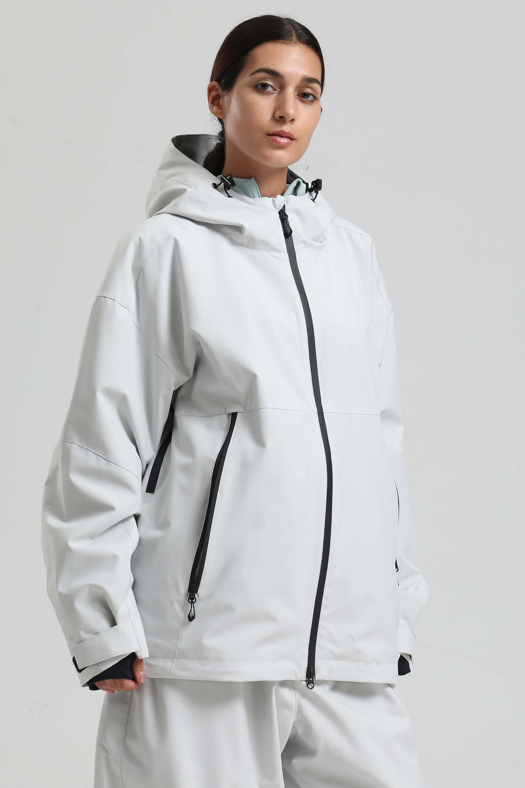 Women's Light Grey Fully-Sealed Dual-Vent Ski Jacket Minimalist Insulated Snow Jacket