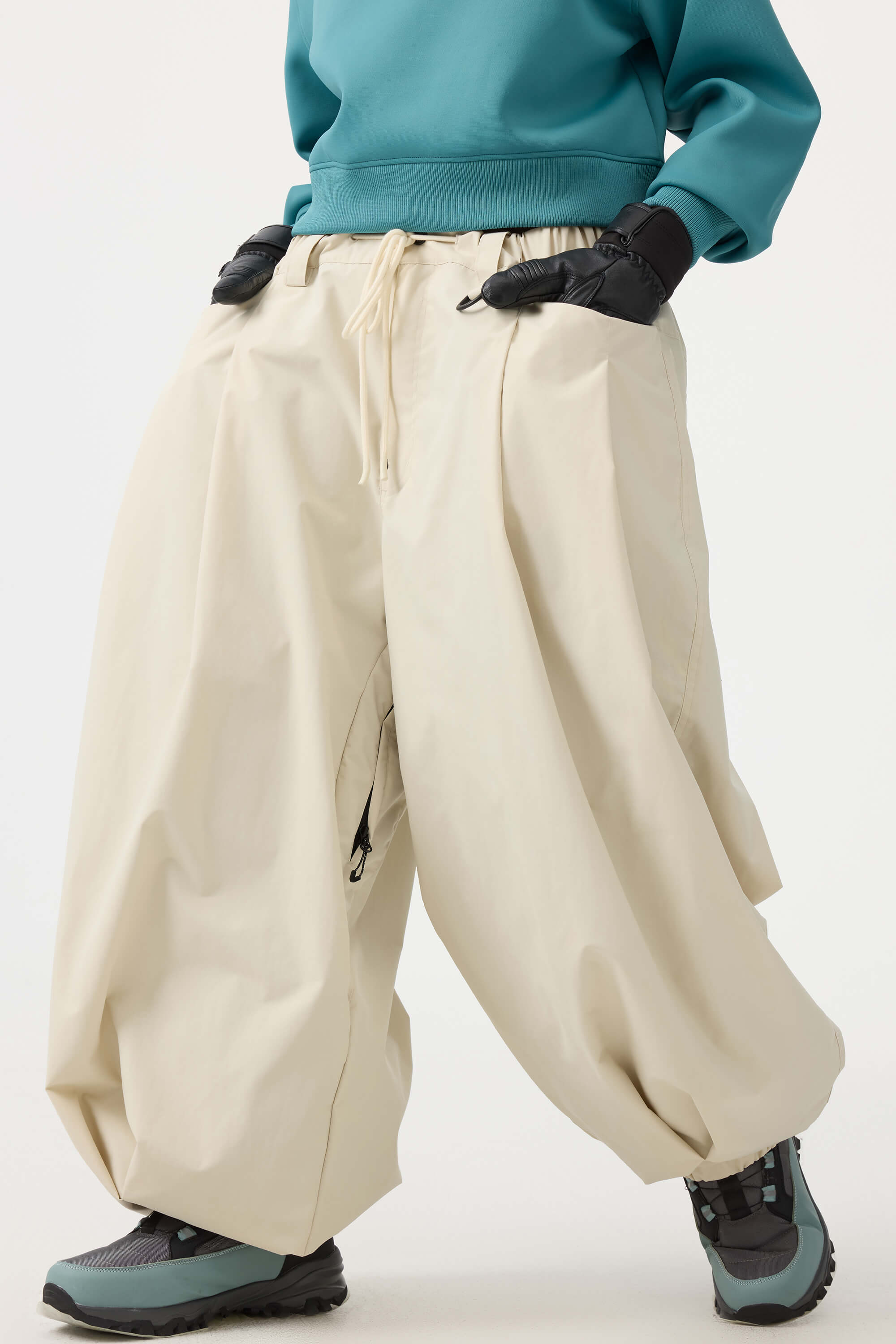 Women's Beige Drawstring Baggy Ski Pants Balloon Snow Pants Main image