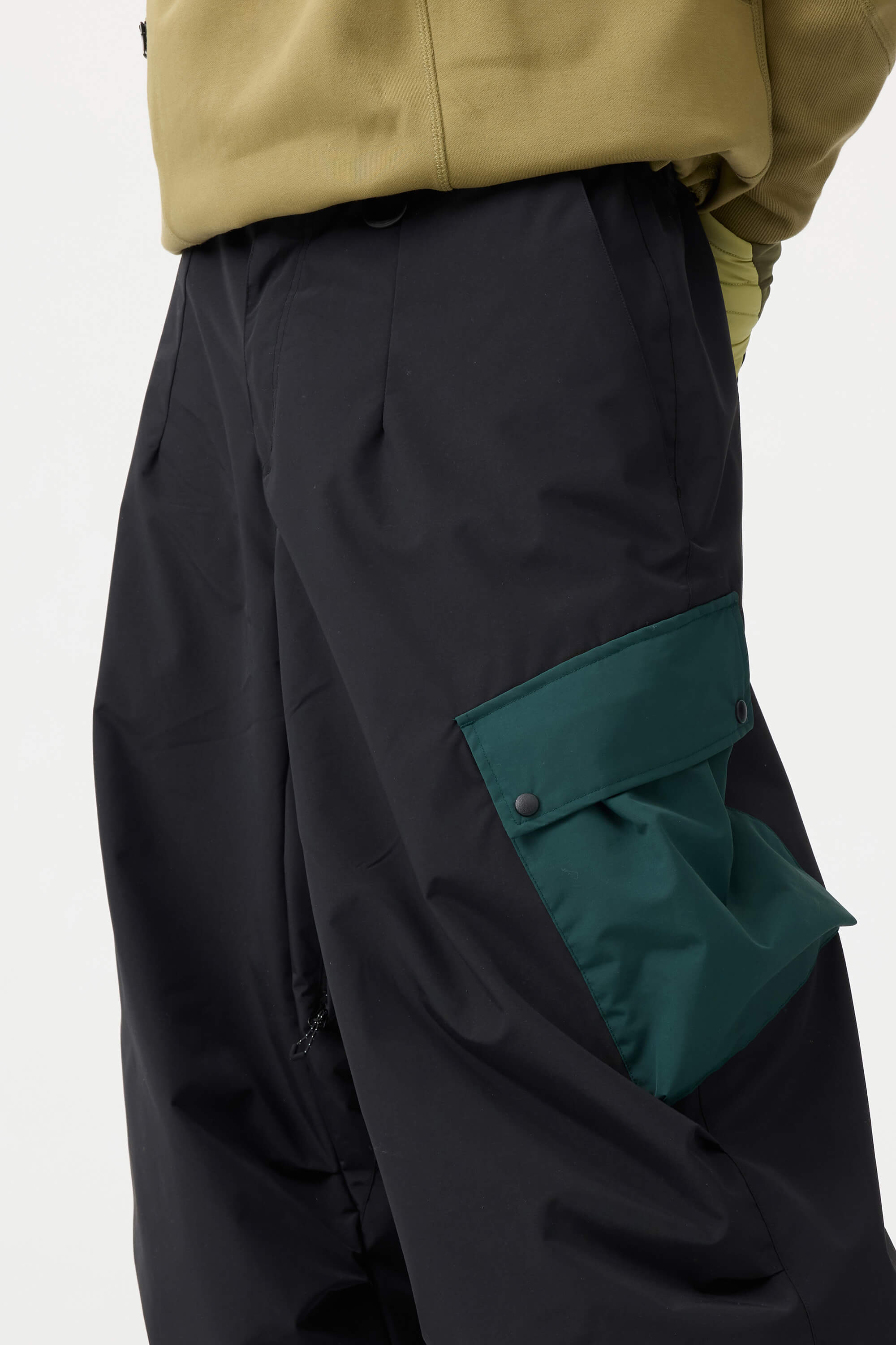 Men's Coffee Baggy Color-Blocked Ski Pants Cargo Pocket Snow Pants