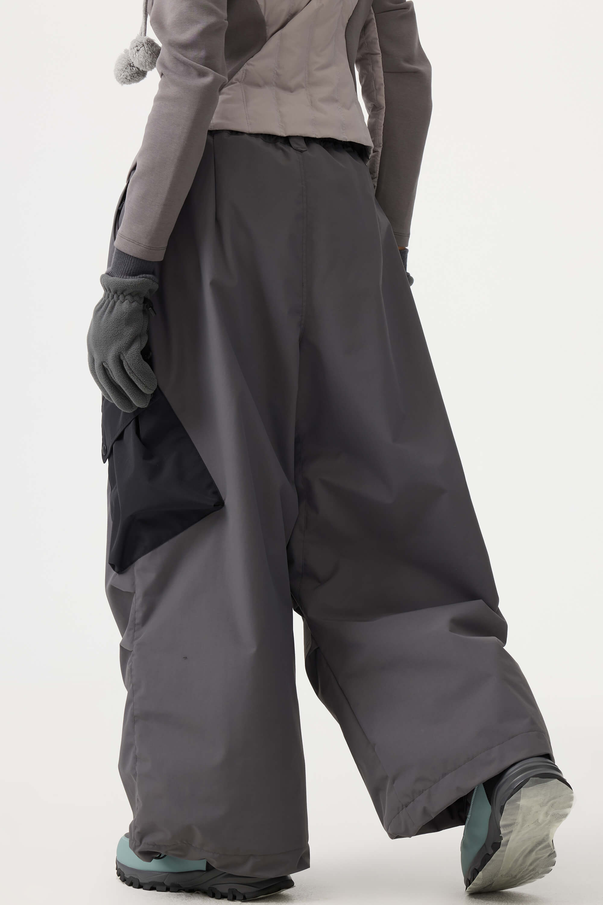 Women's Coffee Baggy Color-Blocked Ski Pants Cargo Pocket Snow Pants