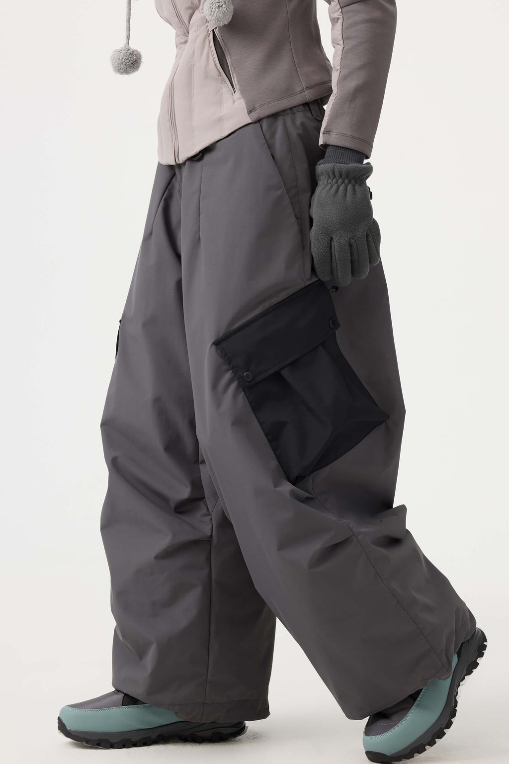 Women's Coffee Baggy Color-Blocked Ski Pants Cargo Pocket Snow Pants