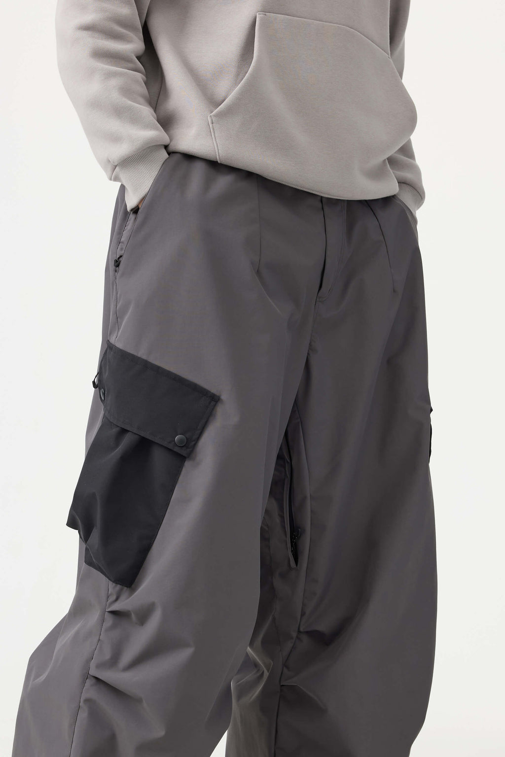 Men's Coffee Baggy Color-Blocked Ski Pants Cargo Pocket Snow Pants