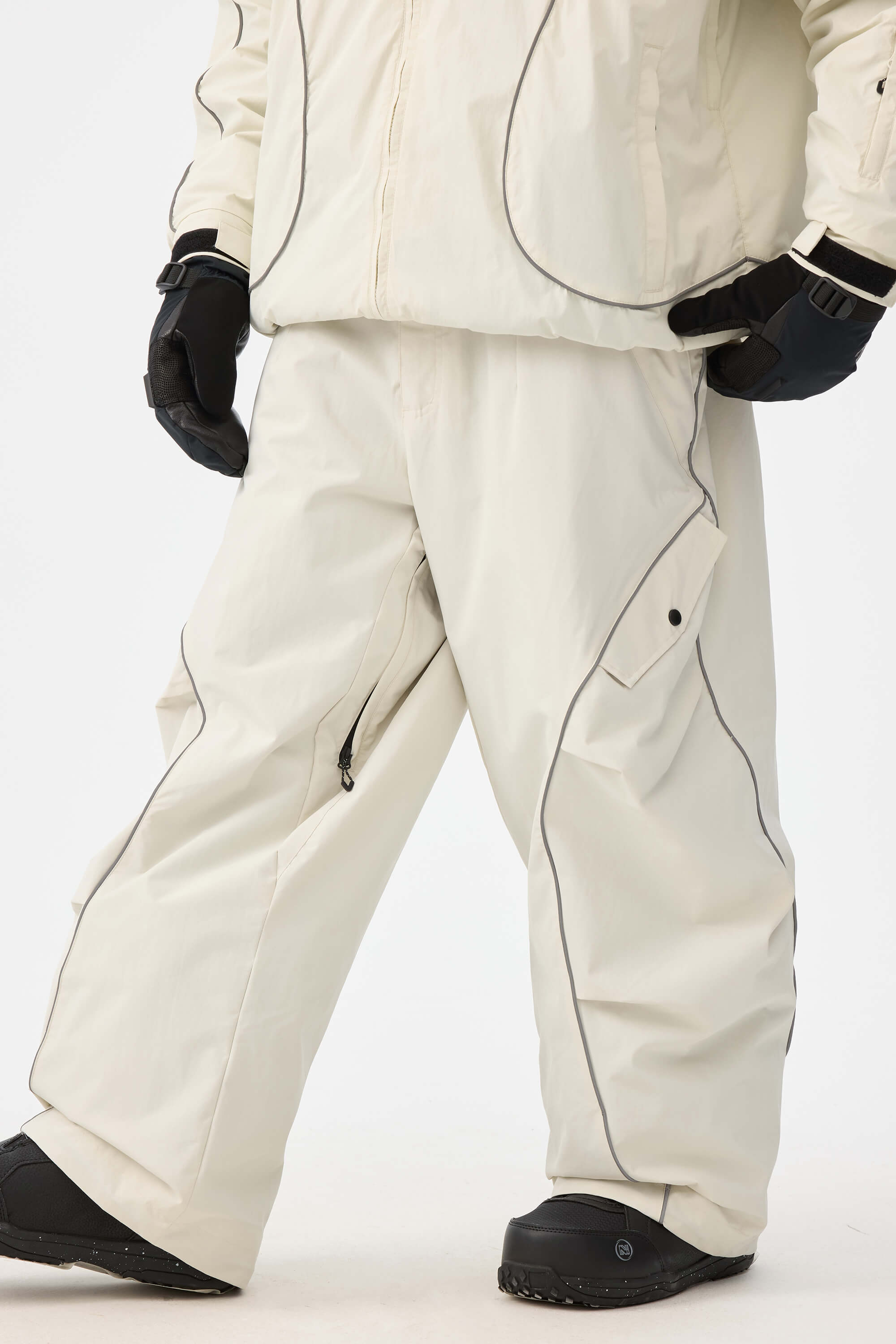 Men's Off White Retro Track Ski Pants Reflective Piping Baggy Snow Pants Main image
