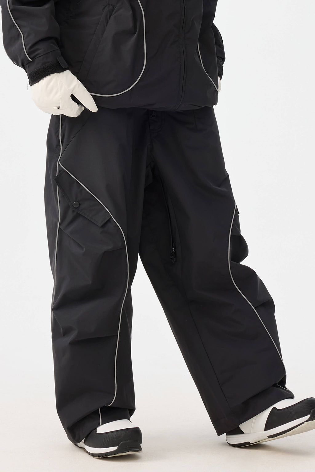 Women's Black Retro Track Ski Pants Reflective Piping Baggy Snow Pants