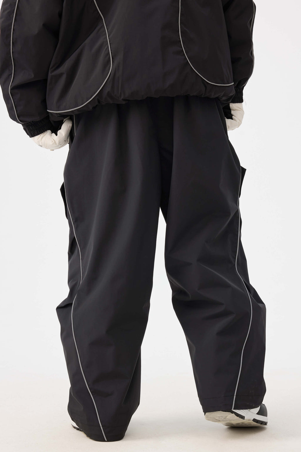 Women's Black Retro Track Ski Pants Reflective Piping Baggy Snow Pants