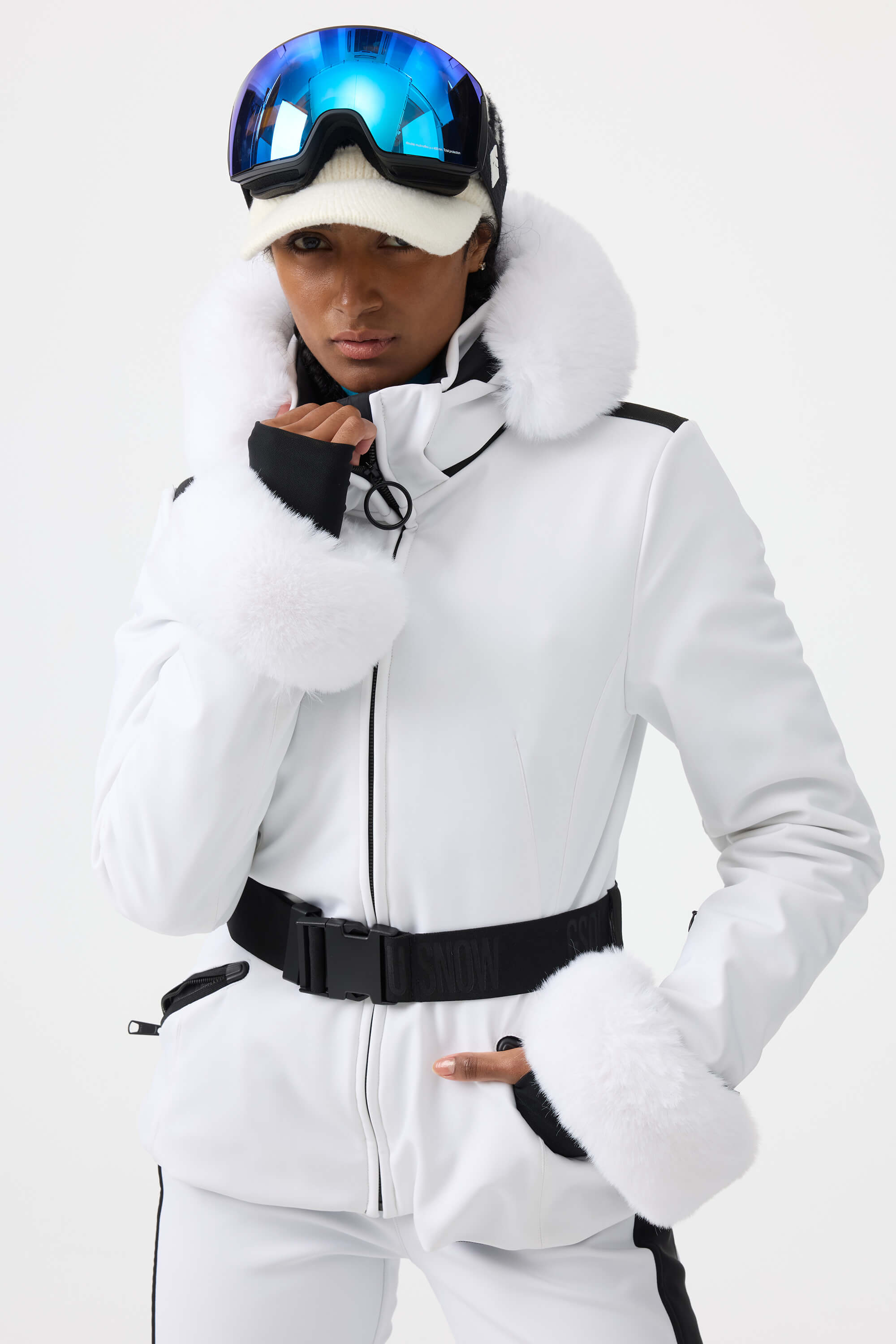 Women's White 3D-Cut Faux Fur Stretch Insulated Ski Jacket Snow Jacket Main image